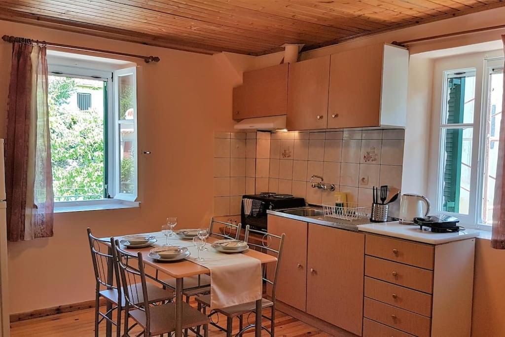Karydia 4 Pers Apartament Lazaráta